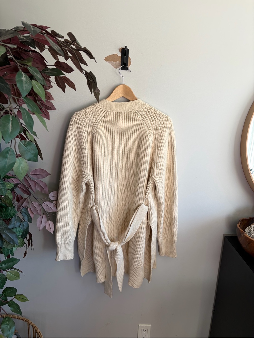 Reiss Cream Ribbed Button-Up Cardigan - Picture 5 of 6